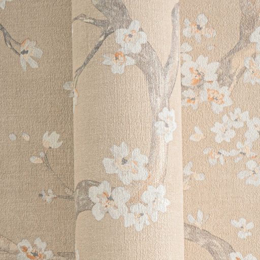 A Japandi stílus csúcsa! Varázslatos japán cseresznyevirágzás bézs krém barna fehér és finom arany tónus fémes hatás tapéta
