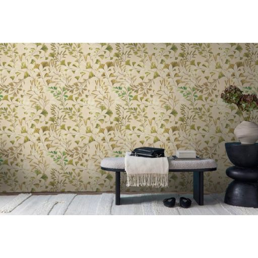 Botanikai ihletésű stilizált gingkolevél design krémfehér élénk zöld bézs és bézsarany tónus tapéta