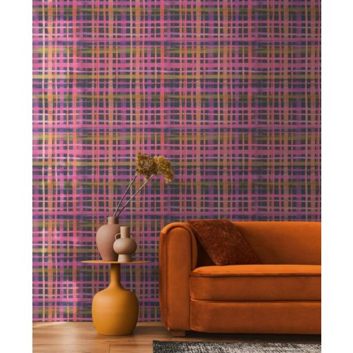 Nagyléptékű és színes textilhatású kockás struktúrminta lila pink narancs sötétszürke és mélyzöld tónus tapéta