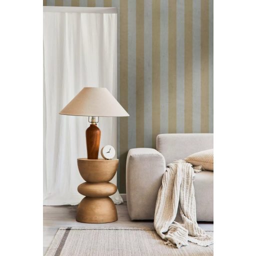 Elegáns és merész csíkos minta modern strukturált háttéren arany és hűvös szürke tónus tapéta