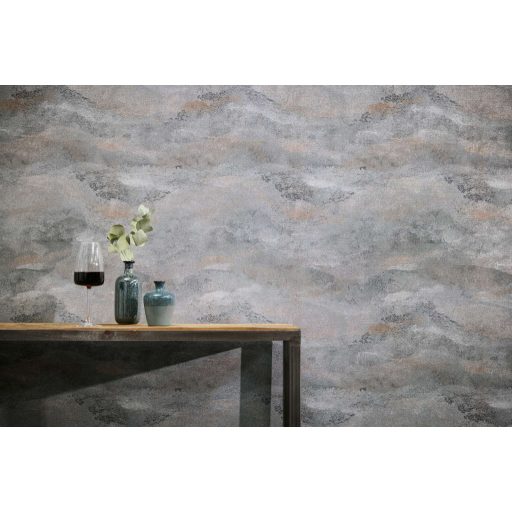 Légies álomszerű és festői felhőmintázat impresszionista stílusjegyekkkel szürke finom terrakotta/rozsdavörös és ezüst fémes hatás tapéta