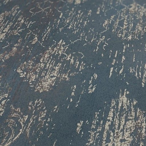 Koptatott vintage hatású klasszikus barokk minta modern átiratban kék/szürkéskék fehér és ezüst tónus fémes hatás tapéta