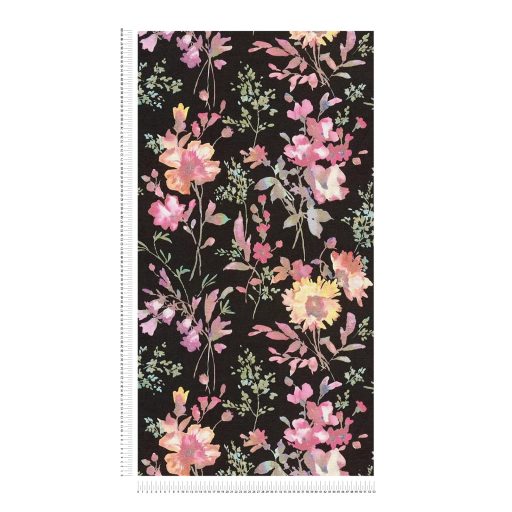 Nosztalgikus hangulatú akvarell romantikus virágminta fekete rózsaszín lila és vajszín tónus tapéta