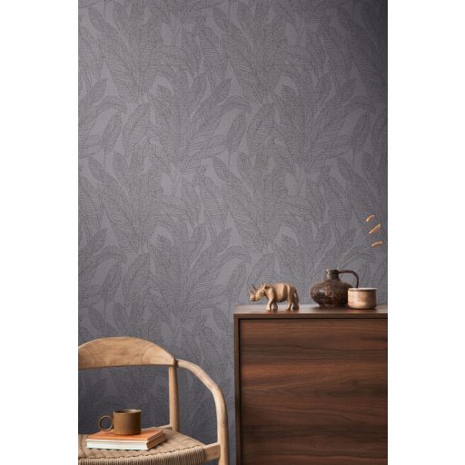 A letisztult luxus megtestesítője - stilizált pálmalevél minta szürkésbarna szilvakék antracit és arany tónus fémes hatás tapéta