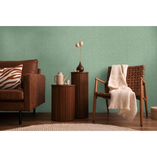 Keresztbe futó (ecset) vonásokkal kialakított lenvászon minta lágy zöld/szürkészöld tónus tapéta