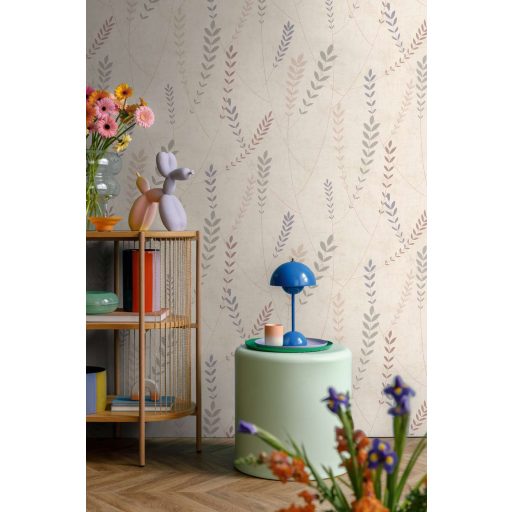 A természet költőisége - nemes és letisztult levélmotívum fehér hamvas lila zsályazöld és halvány bézs tónus tapéta