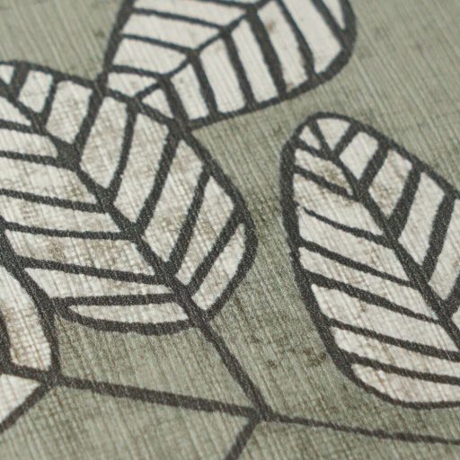 Stilizált botanikai minta páfrányokkal bogyós ágakkal és szívalakú levelekkel zsályazöld acélkék törtfehér világosbézs és faszén tónus tapéta