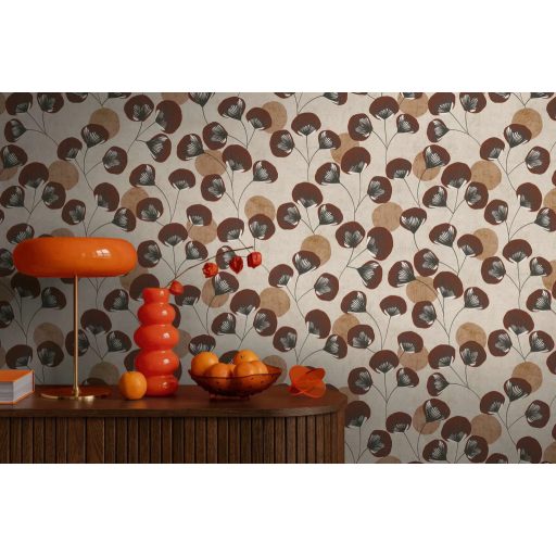 Álmodozó gingko-szerű levelek lebegő költői szépségű mintája krémfehér karamell csokoládébarna és borostyán tónus tapéta