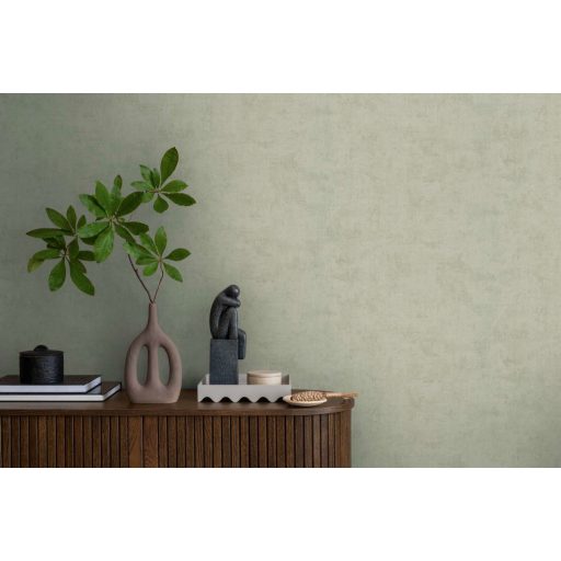 Antik pergamen vagy finoman koptatott mészkő? Mesteri mélységű struktúrált minta lágy zsályazöld tónus tapéta
