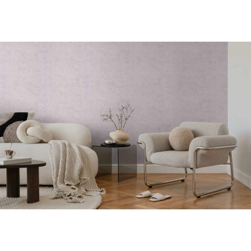 Antik pergamen vagy finoman koptatott mészkő? Mesteri mélységű beton minta levendula/fáradt lila tónus tapéta