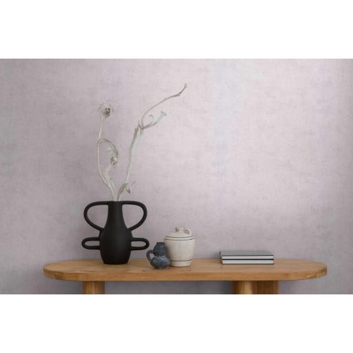 Antik pergamen vagy finoman koptatott mészkő? Mesteri mélységű beton minta levendula/fáradt lila tónus tapéta