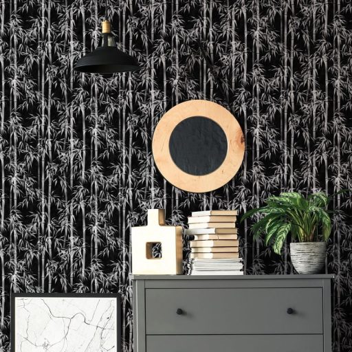 Karcsú bambuszok légiesen könnyed varázslatos mintája fekete és ezüstszürke - fénylő ezüst és az antracit között tapéta