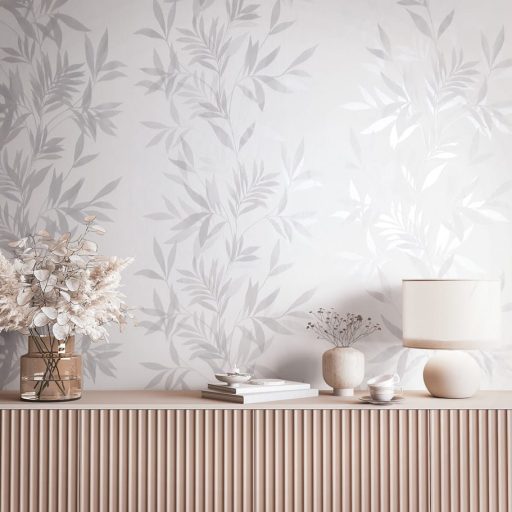 Finoman ívelő levélágak plasztikus és költői mintája fehér halvány szürke és ezüst tónus finom fény tapéta