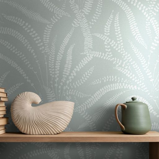 Herbárium lapjait idéző páfrányok lenyomata zsályazöld és fehér tónus selyemfényű textúra tapéta