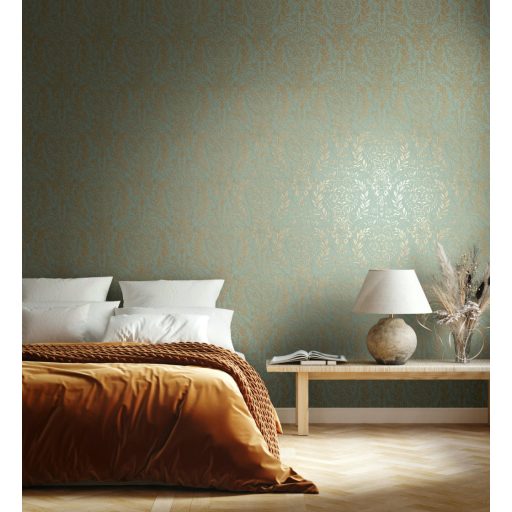 Keleties hatású dísztőminta - tulipánok indák és virágfejek motívumaival zsályazöld/kékeszöld és arany tónus fémes hatás tapéta