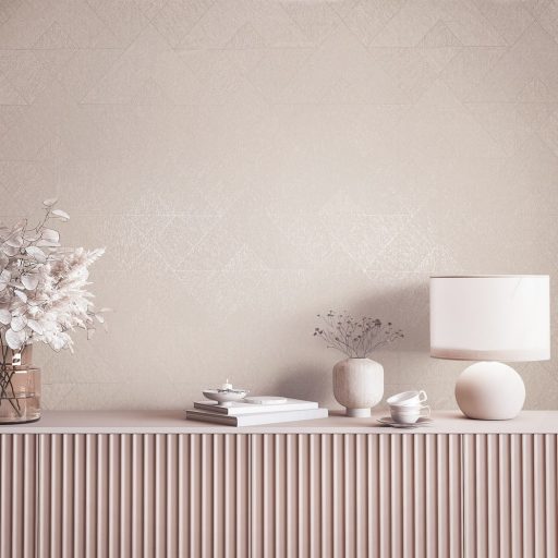 Finom árnyalt színvilágú geometriai minta lágy kontúrokkal ecru gyöngyház és bézs tónus tapéta