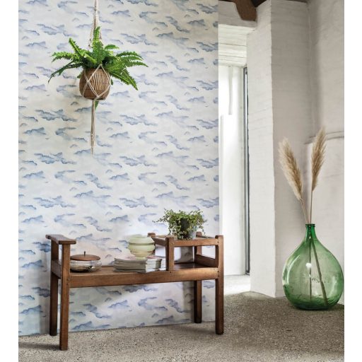 Casadeco Idylle 83876527 NUBIA BLUE Natur festői lebegő felhők fehér halvány szürke kék tapéta