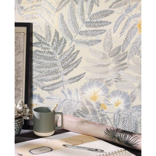 Casadeco Botanica 85891423 ALBIZIA Botanikus finom trópusi nönénymnta selyemakác bézs meleg szürke kék sárga fémes kiemelések tapéta