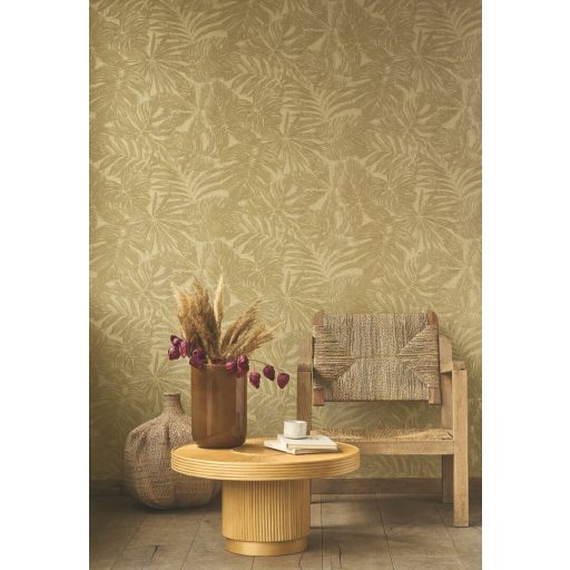 Luxusdekoráció! XXL pálmalavél lenyomatok kifinomult texturán meleg arany-homok és zöldarany tónus tapéta