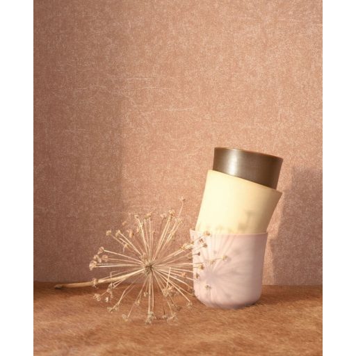 Puha tapintású bársonyos felületű szarvasbőr mintázat korallszín tónus tapéta