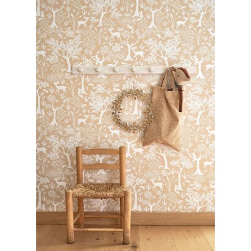 Séta egy költői erdőben illusztris társaságban teveszőrbarna/bézs és krémfehér tónus tapéta