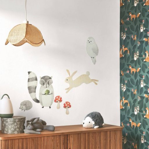 A meseerdő - tele meglepetésekkel - vár minket fehér és szines falmatrica