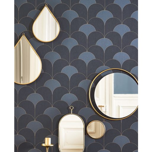 Ívelt egymást átfedő félkörök geometrikus Art Deco stílusú mintája viharkék sötétkék és arany tónus irizáló részletek tapéta