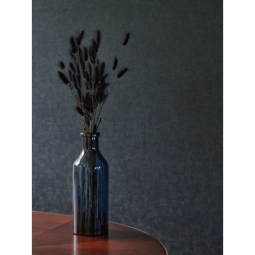 Szálakból kialakított texturált minta - láthat benne levélerezetet fakérget vagy akár ősi romot is tintakék tónus tapéta