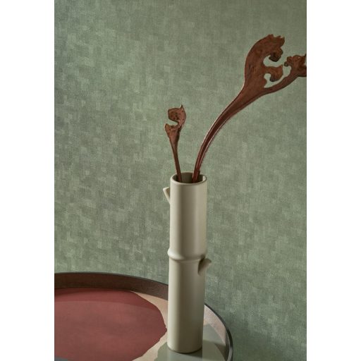 Szálakból kialakított texturált minta - láthat benne levélerezetet fakérget vagy akár ősi romot is eukaliptusz zöld tónus tapéta