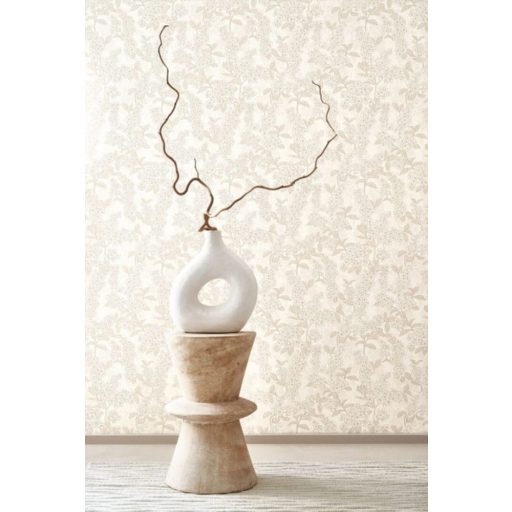 Japán legnépszerűbb motívuma - zarándoklat a cseresznye virágzáshoz pamutfehér bézs szürke és arany tónus fémes hatás tapéta