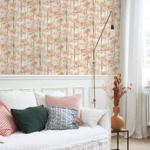 Sudár nyírfatörzsek foltszerű lombozattal skandináv természeti motívum bézs szürke őszi narancssárga és aranybarna tónus tapéta