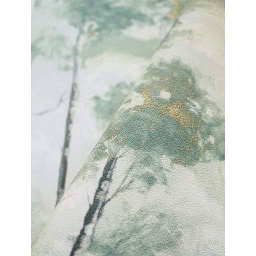 Sudár nyírfatörzsek foltszerű lombozattal skandináv természeti motívum törtfehér szürke aranybarna és eukaliptusz zöld tónus tapéta