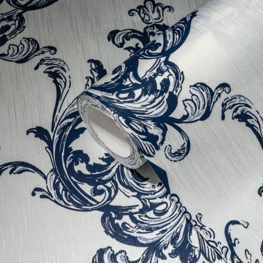 Textil háttér és a finoman kidolgozott textura bravúros összjátéka - barokk díszítés fehér és kék tónus finom fény tapéta