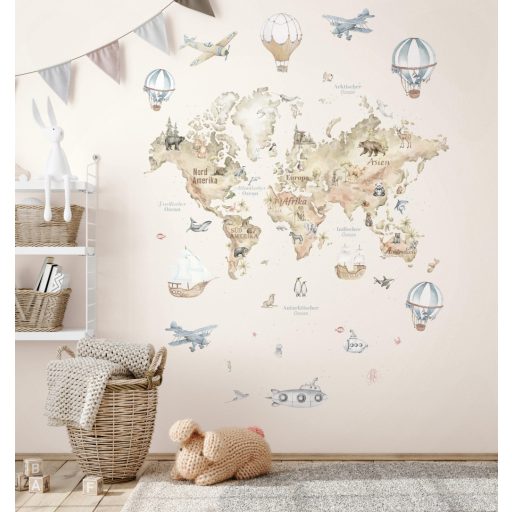 A gyermek első nagy utazása - akvarell világtérkép állatok élőhelyével krémfehér bézs acélkék és lágy terrakotta tónus falpanel
