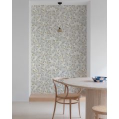   Harmonikus elrendezésű gingko levélminta fehér ezüstszürke és bézs tónus fémes hatás tapéta