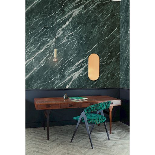 Meglepően valósághű márványmotívum szürkésfehér és zöld/sötétzöld tónus falpanel