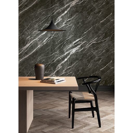 Meglepően valósághű márványmotívum szürkésfehér sötétszürke és fekete tónus falpanel