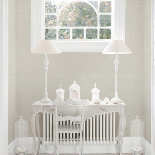 Finom textúrájú diszkrét csillogású szövésminta krémfehér bézs és szürkésbézs tónus fémes arany mintarészletek tapéta