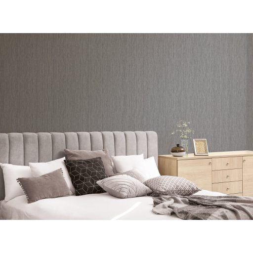 Finom csíkozású strukturált minta csillogó ezüstszálakkal szürke és sötétszürke tónus fémes hatás tapéta