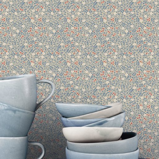 Kifejezetten nőies finom virágminta a kecsesség botanikai szinonímája bézs kék narancs/korall és fehér tónus tapéta