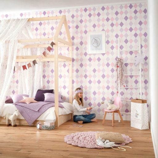 Gyerekszobai geometrikus szines rombuszminta csillagokkal fehér lila rózsaszín ezüst tapéta