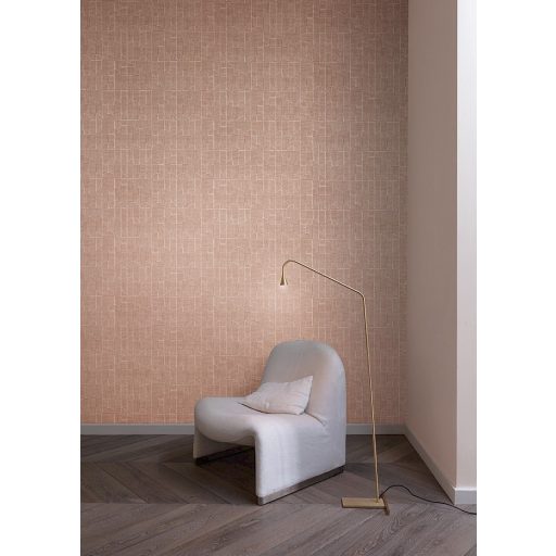 Változatos csíkos minta geometriai formákba rendezve és forgatva barna/korall és rézszín tónus fémes részletek tapéta