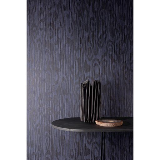 Természetes fa struktúra intarzia jellegű réteges megjelenítésben kék indigókék sötétszürke és fémes karbonszürke tónus tapéta