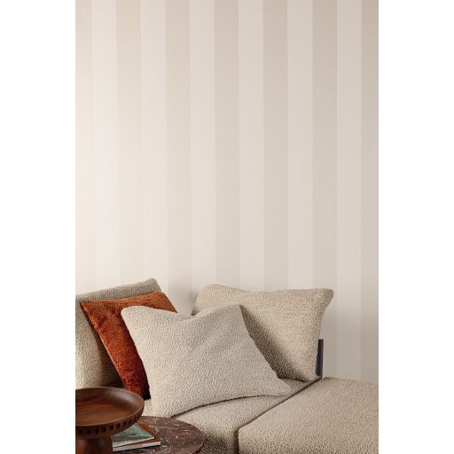 Tiszta egyenes vonalak! Szupermatt és finoman fénylő csíkos minta krém és elefántcsont tónus tapéta