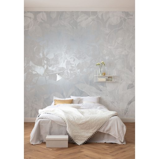 Botanikai aláfestés - Szürke tónusú levelek virágok kúsznak a falon szürkésfehér szürke és ezüst/fehérezüst falpanel/digitális nyomat