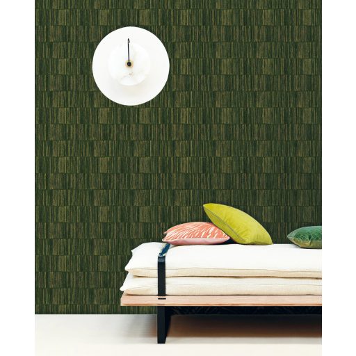 Részletgazdag bambusz paraván minta vízszintes sávokba rendezve zöld sötétzöld fekete és arany tónus fényes mintarészletek tapéta