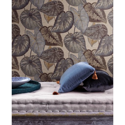 "Túlméretes" trópusi levelek textil háttéren bézs barna sötétbarna kék és rozsdaszín tónus tapéta