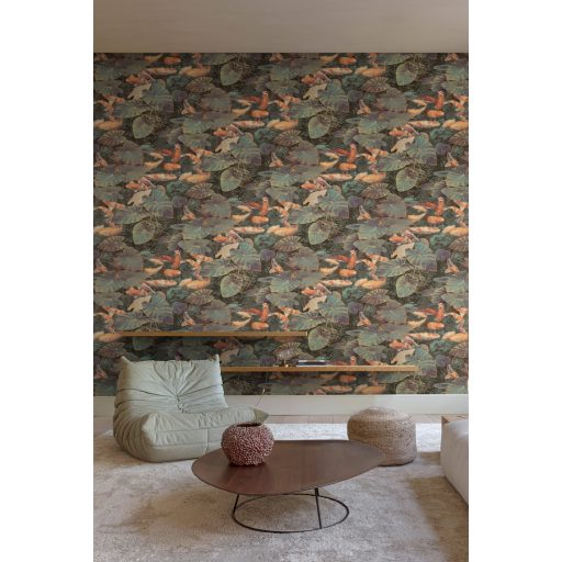Grandeco Wanderlust WL2401 Natur Koi halak és tavirózsa levelek varázslatos vízi világa zöld sárga szines tapéta